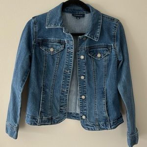 Women’s Denim Jacket in Blue color
